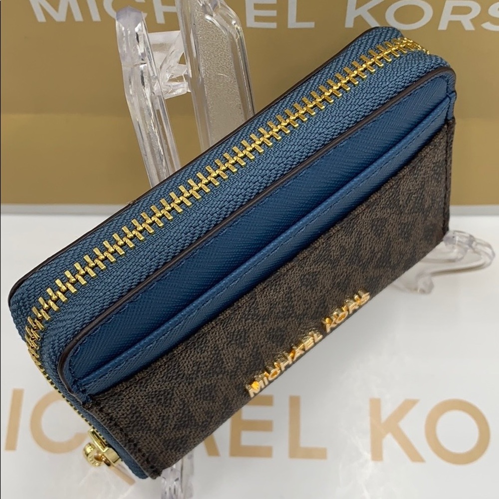 MICHAEL KORS JET SET TRAVEL MD ZA CARD CASE - Picture 8 of 16